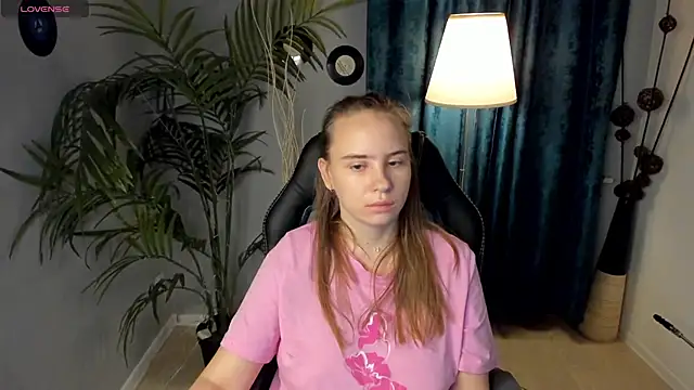 Lika 0ne online show from November 11, 10:12 am