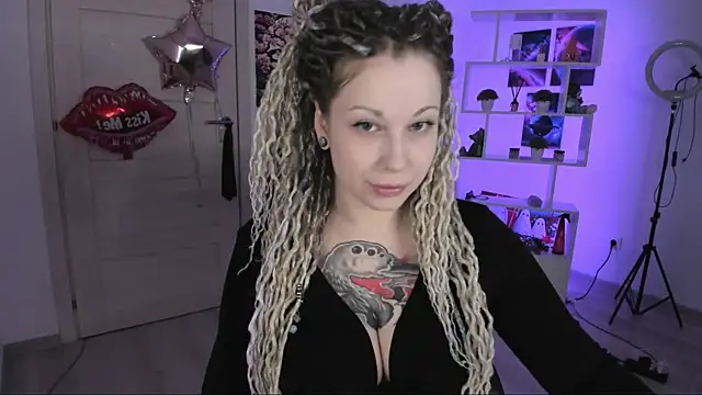 HoneySallyMoore online show from October 29, 2:38 am