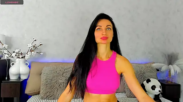 Snapshot of Tina_Mart chatting on September 17, 10:35 am Tina Mart online show from September 17, 10:35 am