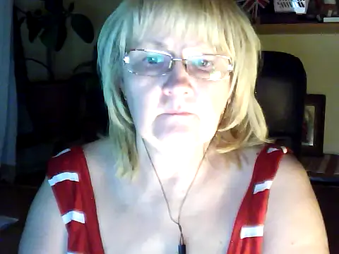 Violet5364 online show from November 21, 9:39 pm