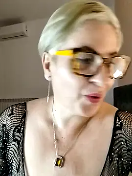 Pumabionda online show from October 29, 10:34 pm