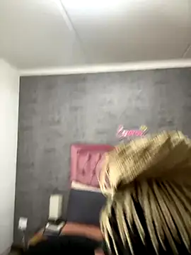 VixenRoyaleX online show from November 9, 3:57 am