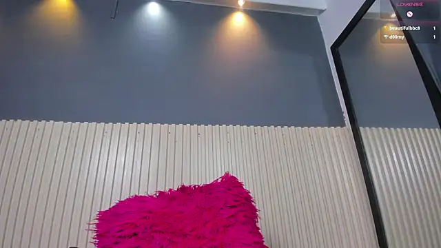 Aida-nicolle online show from September 30, 1:06 pm