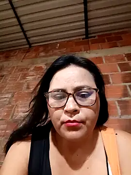 promiscuous-indecent-momm online show from October 23, 7:42 pm