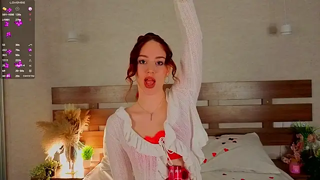 StacyWatts online show from February 11, 8:43 pm