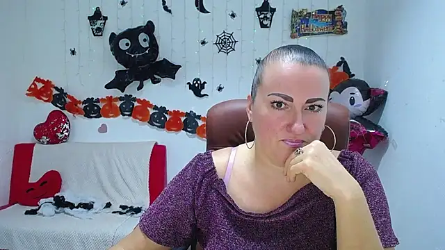DianaMGG online show from November 2, 6:22 pm