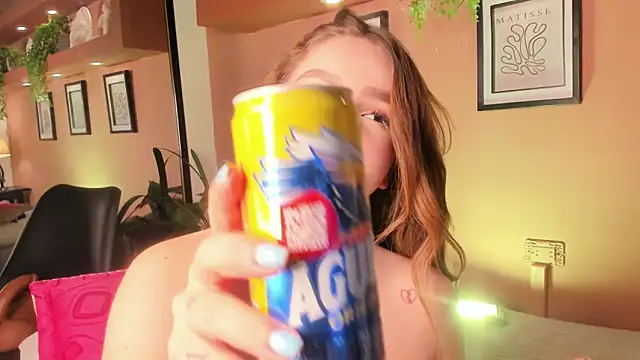 SabrinaWalker online show from May 1, 9:07 pm