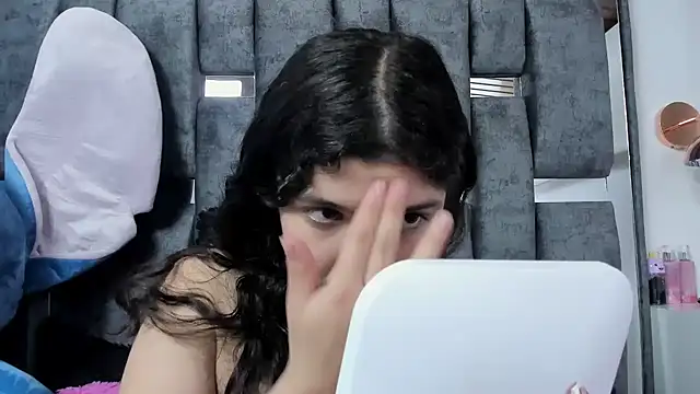 Snapshot of ARTEMISAKIM chatting on September 16, 3:25 am ARTEMISAKIM online show from September 16, 3:25 am