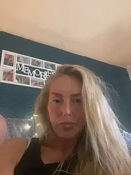 Fiery Blonde LexiX online show from October 20, 5:16 pm