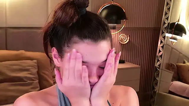 Alice Deleon online show from October 11, 5:56 am