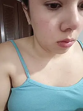 EmmaSulivan online show from February 6, 11:13 am