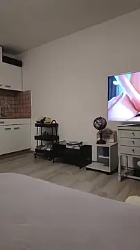 Miss candymandy online show from April 15, 7:58 pm