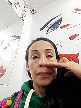 Coeur de luxure online show from September 15, 9:00 pm