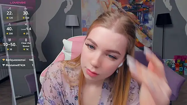 FloraBonde online show from November 7, 11:27 am