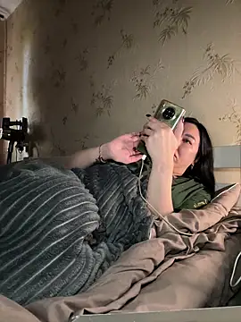 Naughtbaby 2025 online show from September 25, 12:48 pm