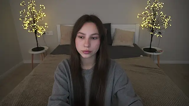 Snapshot of PaigePrado chatting on October 7, 1:04 pm PaigePrado online show from October 7, 1:04 pm
