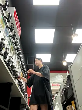 AlishaOfThorns online show from November 9, 12:01 pm