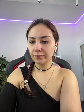 Snapshot of AshleySkott_ chatting on October 3, 8:30 am AshleySkott online show from October 3, 8:30 am