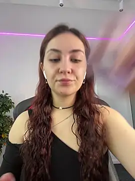 Snapshot of AshleySkott_ chatting on October 14, 9:23 am AshleySkott online show from October 14, 9:23 am