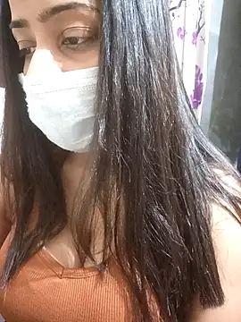 COZY ROZI online show from November 29, 6:01 pm