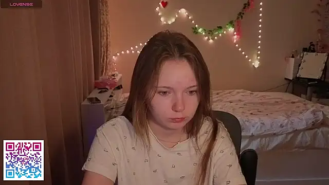 boozekirs  online show from June 10, 3:38 am