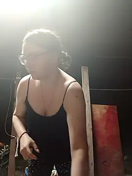 HTXBELLE online show from September 18, 3:38 am