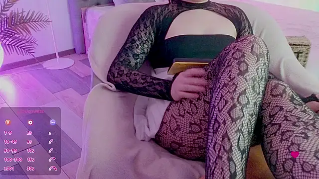 baby debbie online show from January 31, 7:11 pm