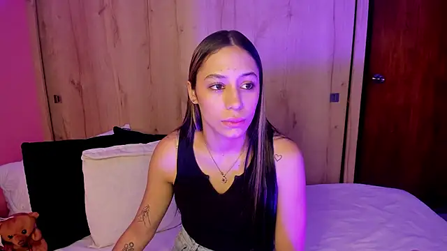 TANIA 06 online show from May 2, 1:14 pm