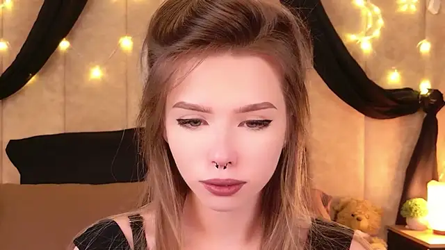 Sierra Fane online show from December 19, 11:57 am