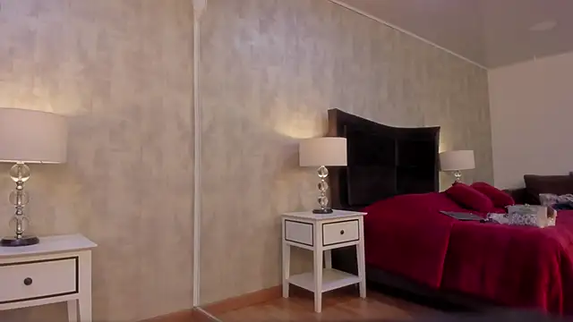 NahomyCarther online show from October 8, 4:06 am