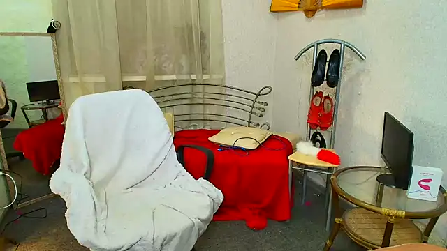 faiirylight online show from February 18, 7:51 am