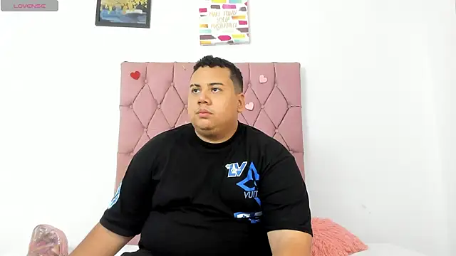 MICHAEL AND SHARON online show from November 7, 3:45 am