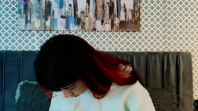 Snapshot of Cassie_bloom chatting on October 2, 6:18 am Cassie bloom online show from October 2, 6:18 am
