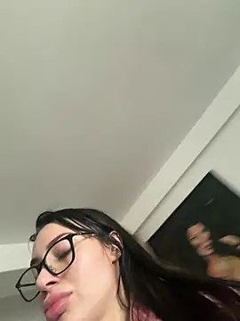 Mia Splash online show from February 28, 12:04 pm