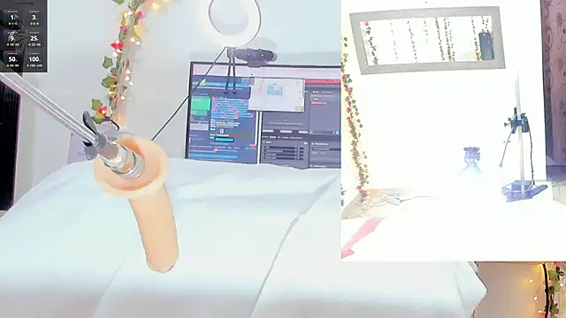 Snapshot of Genesis_Love__ chatting on September 12, 2:24 pm Genesis Love online show from September 12, 2:24 pm