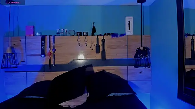 ChloeAllennn online show from March 20, 2:11 pm