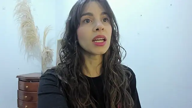 jessyegoldenn online show from January 16, 6:37 pm