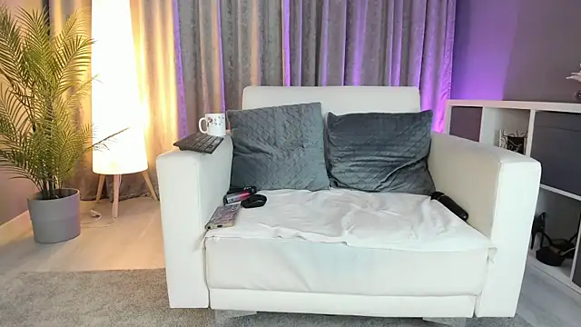Snapshot of LexySinner chatting on September 29, 2:33 pm LexySinner online show from September 29, 2:33 pm