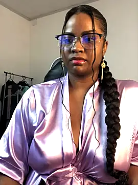 Snapshot of ValerieBlakee chatting on September 11, 10:43 pm ValerieBlakee online show from September 11, 10:43 pm