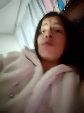 Snapshot of krolay16 chatting on October 12, 6:38 am krolay16 online show from October 12, 6:38 am