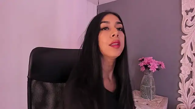 AnnieGibbyns online show from November 24, 8:55 pm