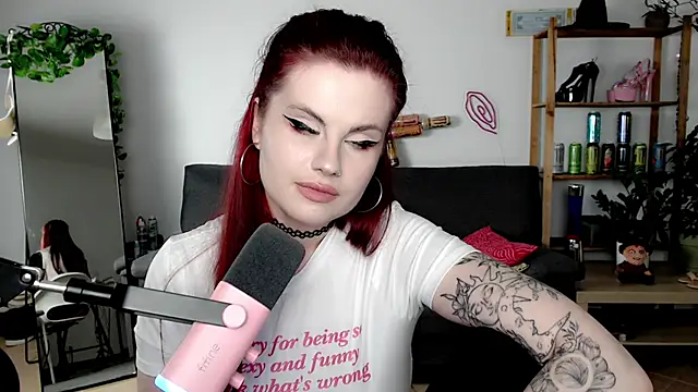 Della Ideal online show from September 23, 7:01 pm