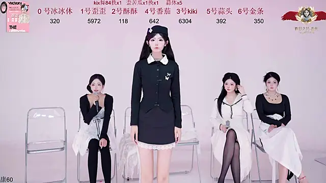 badgirl777888 online show from November 14, 10:26 am
