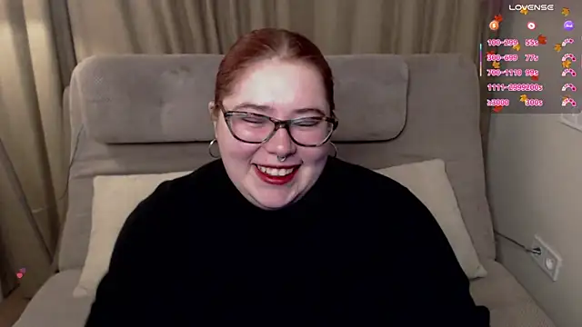 Lily lu one online show from November 20, 6:42 pm