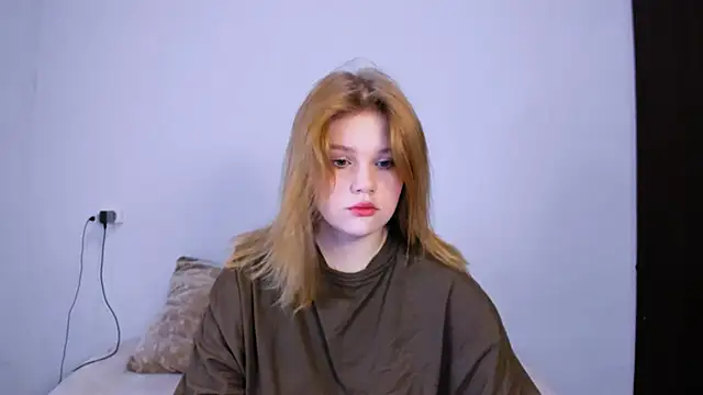 LaseyMoon online show from October 29, 10:56 pm