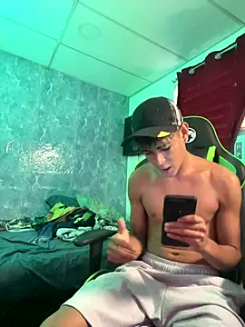 twinks 28 online show from October 10, 8:14 pm