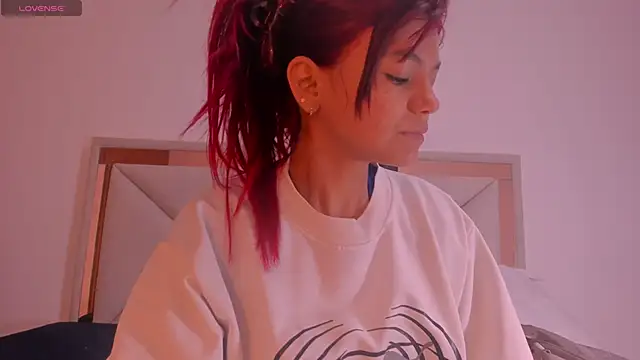 Snapshot of gime_lara chatting on October 21, 12:09 pm gime lara online show from October 21, 12:09 pm