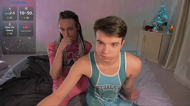 Elliot Winki online show from December 21, 3:49 pm