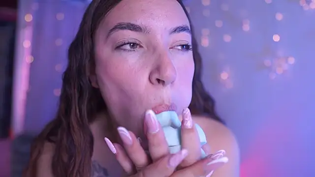 issa monterrey online show from December 3, 8:00 pm