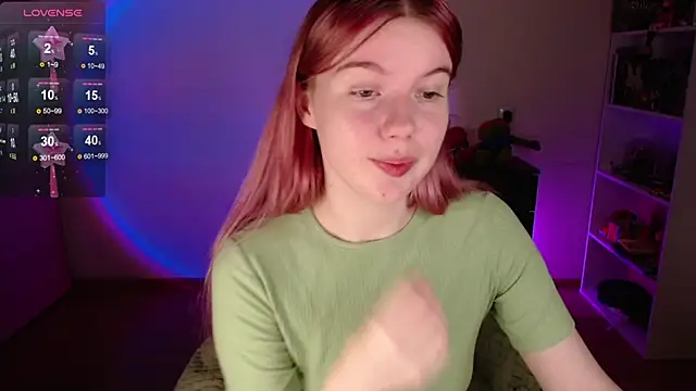 Strawberry juli online show from November 22, 9:34 am